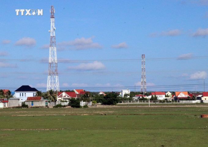 Vùng quê nông thôn mới Văn Lâm (xã Phước Nam, huyện Thuận Nam). Ảnh: Công Thử - TTXVN vna_potal_ninh_thuan_phat_trien_huyen_thuan_nam_thanh_vung_kinh_te_trong_diem_phia_nam_7623893.jpg