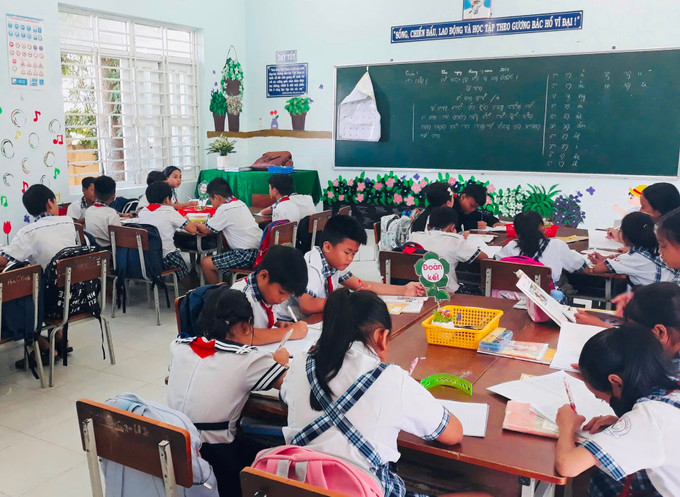 Một giờ học tiếng Chăm của các em học sinh ở Bình Thuận. Ảnh: baobinhthuan.com.vn c52c5586-4981-4670-8ee2-00dca3065549.jpeg
