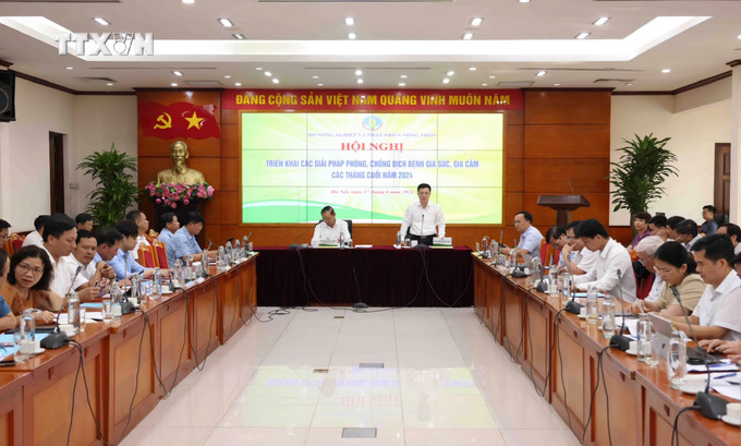 Quang cảnh Hội nghị. Ảnh: Bích Hồng - TTXVN vna_potal_trien_khai_cac_giai_phap_phong_chong_dich_benh_gia_suc_gia_cam_7434564.jpg