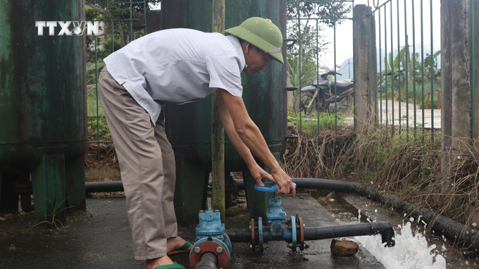 Công trình nước sạch tập trung có công suất hơn 500 m3/ngày đêm cung cấp cho hơn 300 hộ dân tại khu 3, xã Chấn Thịnh, huyện Văn Chấn. Ảnh: TTXVN vna_potal_yen_bai_nang_cao_hieu_qua_su_dung_cac_cong_trinh_nuoc_sach_nong_thon_7285555.jpg