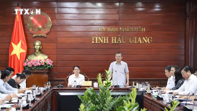 vna_potal_hau_giang_lam_viec_ve_de_an_khai_thac_tau_du_lich_xa_no_7436132.jpg
