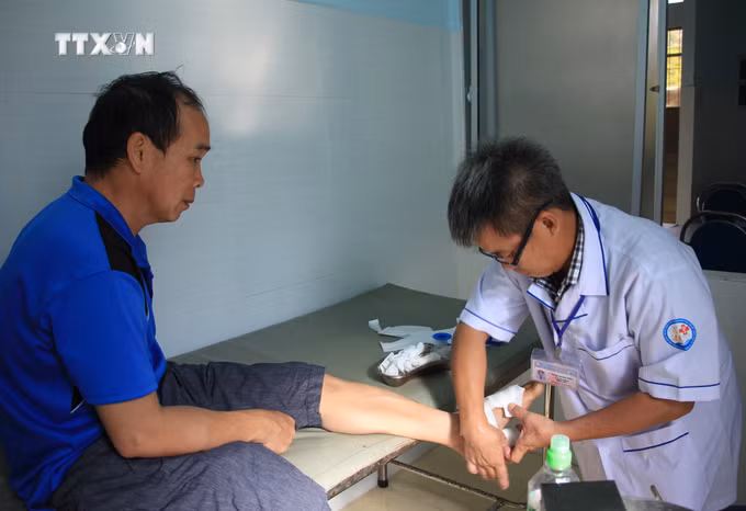 vna_potal_y_te_bien_dao_khanh_hoa_niem_tin_va_khat_vong_7746585.jpg
