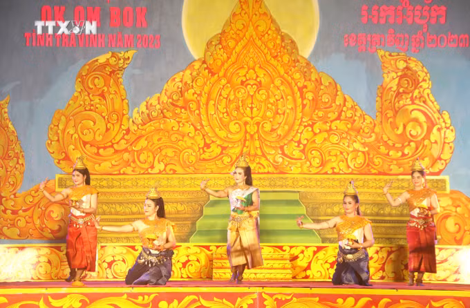 vna_potal_anh_phat_kem_bai_mang_nghe_thuat_khmer_den_voi_cong_dong_7279577.jpg