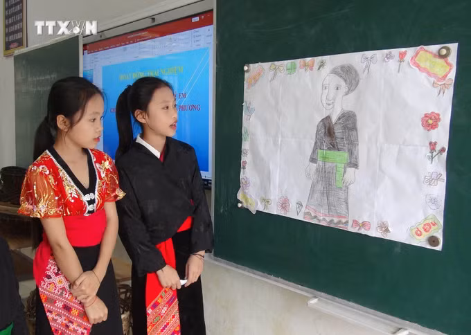 vna_potal_bao_ton_phat_huy_gia_tri_van_hoa_o_du_trong_moi_truong_giao_duc_mien_nui_7295646.jpg