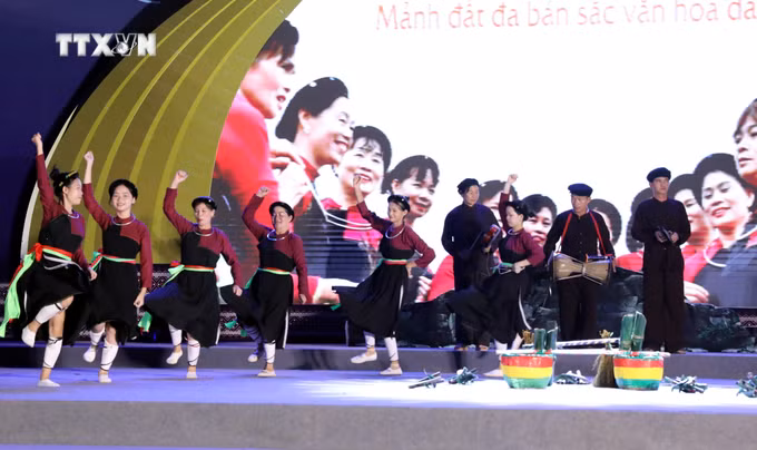 vna_potal_khai_mac_ngay_hoi_van_hoa_cac_dan_toc_thieu_so_tinh_tuyen_quang_2024_7555246.jpg