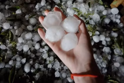 Lào Cai khẩn trương khắc phục hậu quả nặng nề của mưa đá