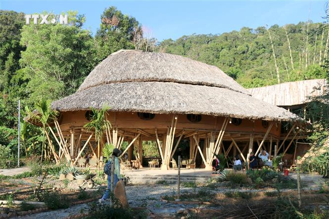 Các điểm đến du lịch sinh thái, du lịch cộng đồng nông nghiệp trên địa bàn tỉnh Bình Thuận luôn sẵn sàng chào đón du khách. Ảnh: Nguyễn Thanh - TTXVN vna_potal_famtrip_khao_sat_thuc_te_cac_diem_du_lich_sinh_thai_tai_binh_thuan_7153012.jpg