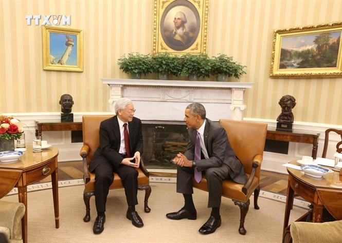 Tổng Bí thư Nguyễn Phú Trọng hội đàm với Tổng thống Hoa Kỳ Barack Obama ngày 7/7/2015, tại Nhà trắng ở Thủ đô Washington. Ảnh: Trí Dũng – TTXVN vna_potal_dau_an_cua_tong_bi_thu_nguyen_phu_trong_trong_duong_loi_doi_ngoai_ngoai_giao_cua_viet_nam_7492031.jpg