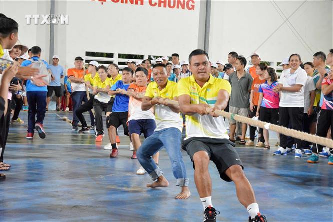 Các công chức, viên chức tranh tài tại hội thao. Ảnh: TTXVN phát vna_potal_hoi_thao_cong_chuc_vien_chuc_khoi_dang_tinh_dak_lak_lan_thu_22_nam_2024_7395542.jpg