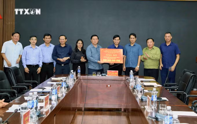 vna_potal_truong_ban_tuyen_giao_trung_uong_lam_viec_voi_tinh_son_la_ve_cong_tac_phong_chong_va_khac_phuc_hau_qua_thien_tai_7595870.jpg