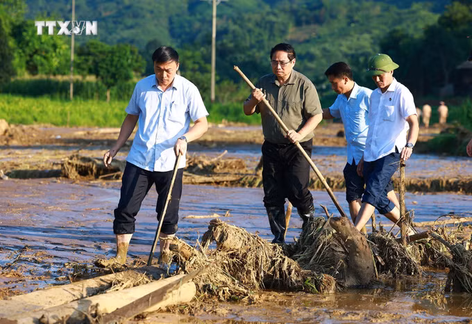 vna_potal_thu_tuong_chi_dao_cong_tac_tim_kiem_nan_nhan_tai_lang_nu_lao_cai_7591569.jpg