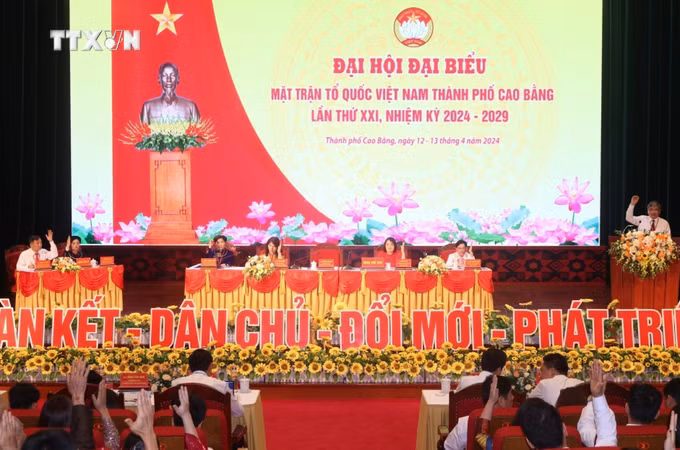 vna_potal_cao_bang_dai_hoi_dai_bieu_mat_tran_to_quoc_thanh_pho_cao_bang_lan_thu_xxi_nhiem_ky_2024_-_2029__7320669.jpg
