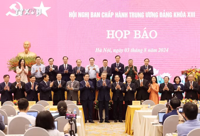 vna_potal_ban_chap_hanh_trung_uong_dang_khoa_xiii_to_chuc_hop_bao_7519146.jpg