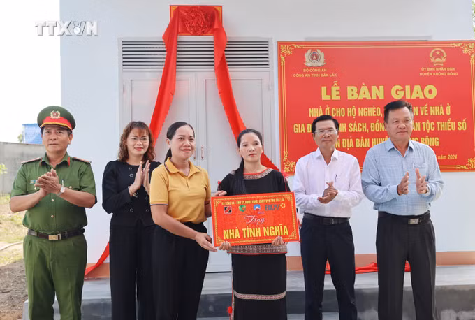 vna_potal_dak_lak_day_nhanh_tien_do_xay_dung_1200_can_nha_cho_ho_kho_khan_ve_nha_o__7421066.jpg