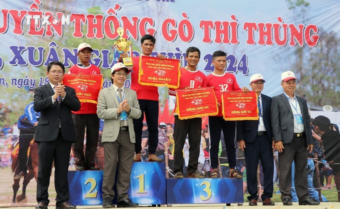 vna_potal_dua_ngua_truyen_thong_go_thi_thung_o_tinh_phu_yen_7230301.jpg