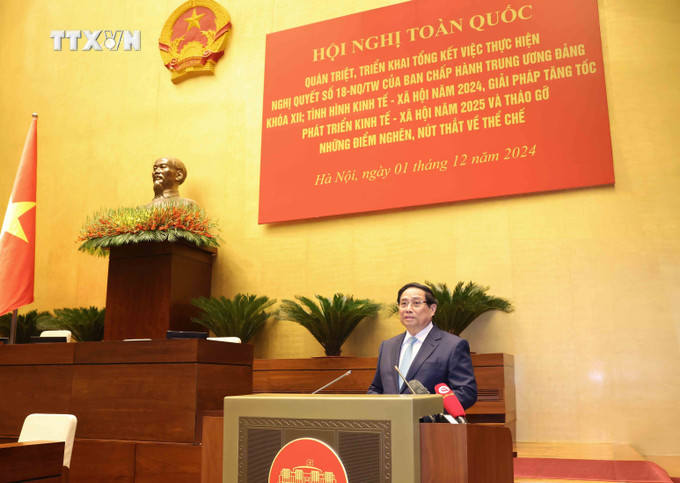 Đồng chí Phạm Minh Chính, Ủy viên Bộ Chính trị, Thủ tướng Chính phủ quán triệt chuyên đề "Tình hình kinh tế - xã hội năm 2024, giải pháp tăng tốc phát triển kinh tế - xã hội năm 2025". Ảnh: Phương Hoa - TTXVN vna_potal_hoi_nghi_toan_quoc_quan_triet_trien_khai_tong_ket_thuc_hien_nghi_quyet_so_18-nqtw__7732803.jpg