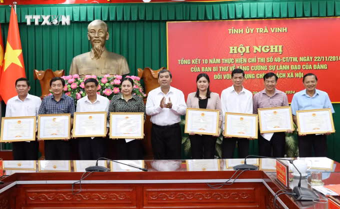 vna_potal_tra_vinh_tong_ket_10_nam_thuc_hien_chi_thi_so_40-cttw_cua_ban_bi_thu__7511729.jpg