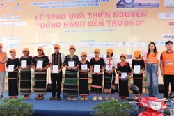 Bình Phước: Gần 1,4 tỷ đồng dành cho học sinh khó khăn, hiếu học