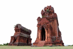Dấu ấn Chăm Pa rực rỡ trên đất võ 