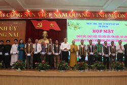 Chức sắc các tôn giáo góp sức xây dựng khối đại đoàn kết