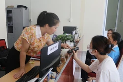Phục vụ người dân miền núi biên giới với sự nhiệt tình và gần gũi
