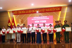 Tôn vinh những gia đình, cá nhân, tập thể hiến máu tình nguyện tiêu biểu