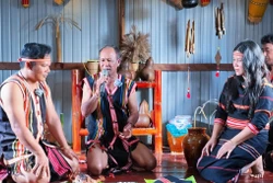 Độc đáo Lễ cầu hôn của người Jrai tại Gia Lai 