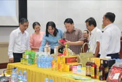 Kết nối sản phẩm OCOP gắn với phát triển du lịch