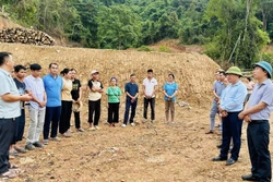 Xã biên giới Nhôn Mai bàn giao mặt bằng cho các hộ có nhà bị cuốn trôi hồi tháng 7/2025