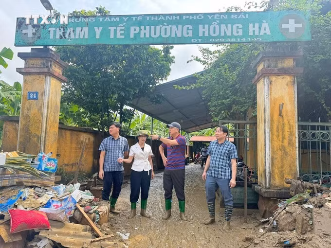 vna_potal_yen_bai_tap_trung_ve_sinh_moi_truong_va_ngan_ngua_dich_benh_sau_lu_7599777.jpg