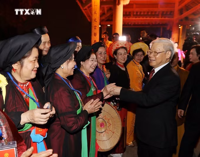 vna_potal_tong_bi_thu_nguyen_phu_trong_–_nha_lanh_dao_xuat_sac_tren_mat_tran_van_hoa_7492530.jpg