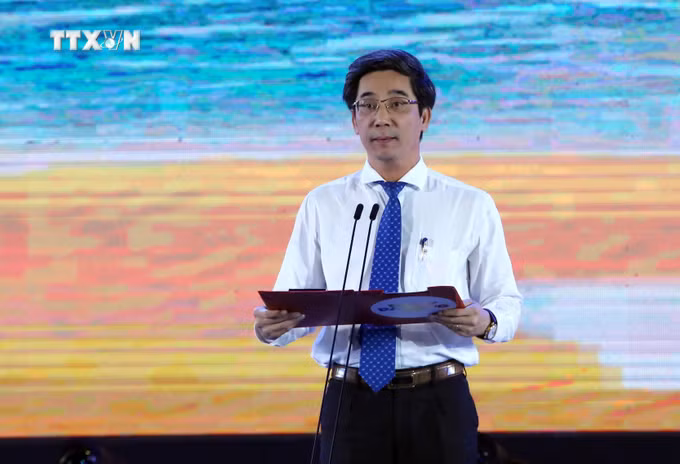 vna_potal_khai_mac_le_hoi_tan_huong_da_nang_2024_7487991.jpg