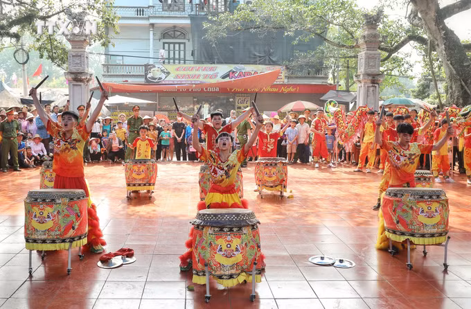 vna_potal_bac_giang_doc_dao_le_hoi_tien_luc_2024_7347033.jpeg