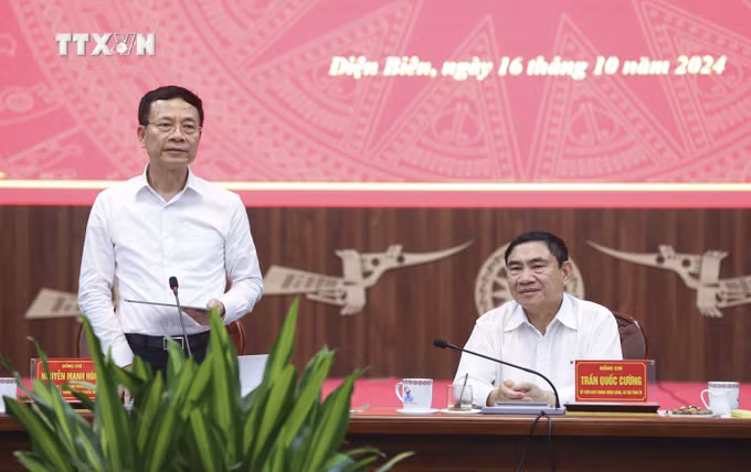 vna_potal_bo_truong_bo_thong_tin_va_truyen_thong_lam_viec_voi_tinh_dien_bien_7654074.jpg