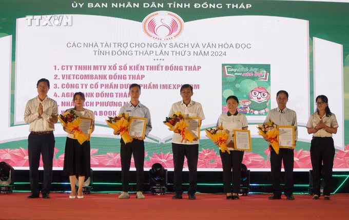 vna_potal_khai_mac_ngay_sach_va_van_hoa_doc_lan_thu_iii_tai_dong_thap_7332776 (1).jpg