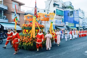 Tạo trải nghiệm văn hóa có chiều sâu cho du khách ở Lễ hội Tháp Bà Pô Nagar
