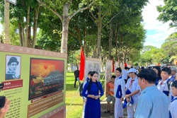 Gia Lai tổ chức hai triển lãm chuyên đề kỷ niệm 135 năm Ngày sinh Chủ tịch Hồ Chí Minh