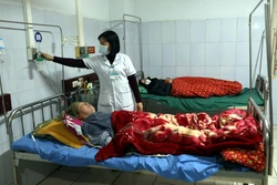 Bác sĩ khuyến cáo để người cao tuổi trải qua mùa Đông an toàn, khỏe mạnh