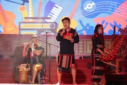 Hàng trăm nhạc công, nghệ sĩ tham gia liên hoan chủ đề 'Đắk Lắk - sắc màu hội tụ'