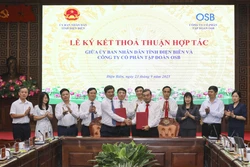 Ứng dụng công nghệ trong phát triển kinh tế, chăm lo sức khỏe nhân dân