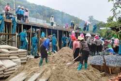 Địa phương đầu tiên hoàn thành xóa nhà tạm ở vùng cao chia sẻ nhiều cách làm hay