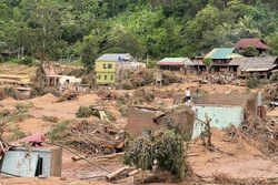 Nghệ An tiếp nhận viện trợ quốc tế hỗ trợ hộ nghèo khắc phục hậu quả thiên tai