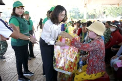 Nhiều hoạt động chăm lo Tết hướng về người dân vùng lũ, vùng khó khăn