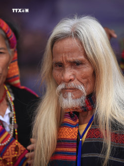 Dân tộc Bru-Vân Kiều