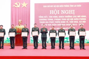 Tôn vinh những mô hình hay trong phát triển kinh tế - xã hội khu vực biên giới