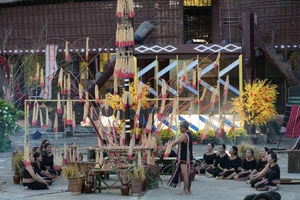 Để văn hóa truyền thống không bị 'cuốn trôi' theo dòng chảy thời gian