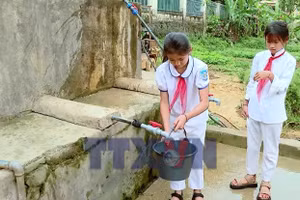 Đảm bảo nước sinh hoạt hợp vệ sinh cho học sinh vùng cao