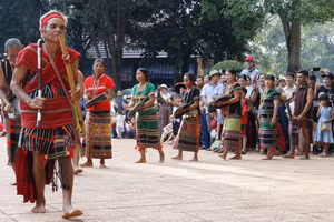 Bom Bo - bản sắc S’tiêng, điểm đến cộng đồng