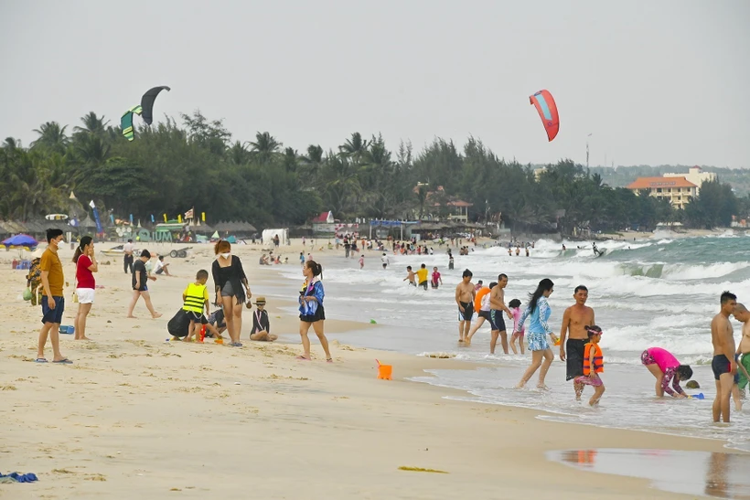 Du lịch Bình Thuận “vươn mình” từ biển