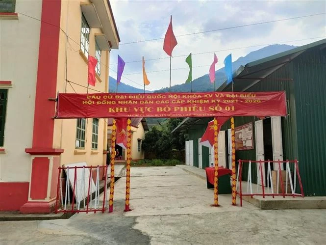 Khu vực bỏ phiếu số 1, xã Chế Cu Nha, huyện Mù Cang Chải trước ngày hội bầu cử. Ảnh: Tuấn Anh - TTXVN